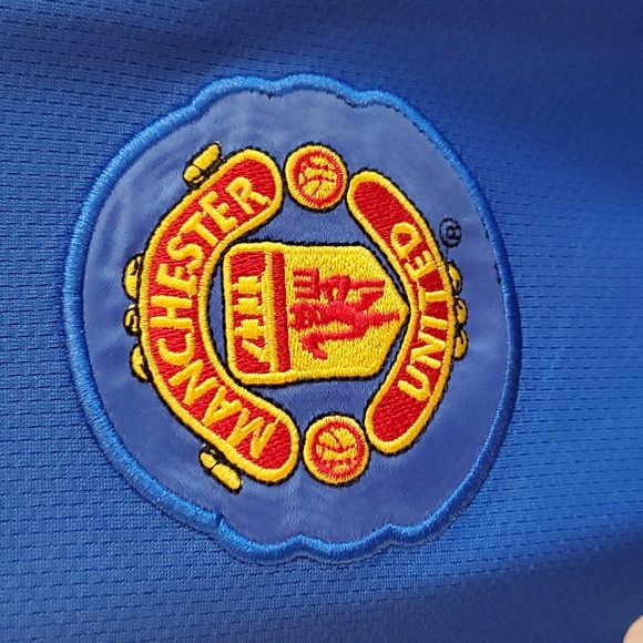 Rooney #10 Manchester United Jersey - Picture 4 of 5